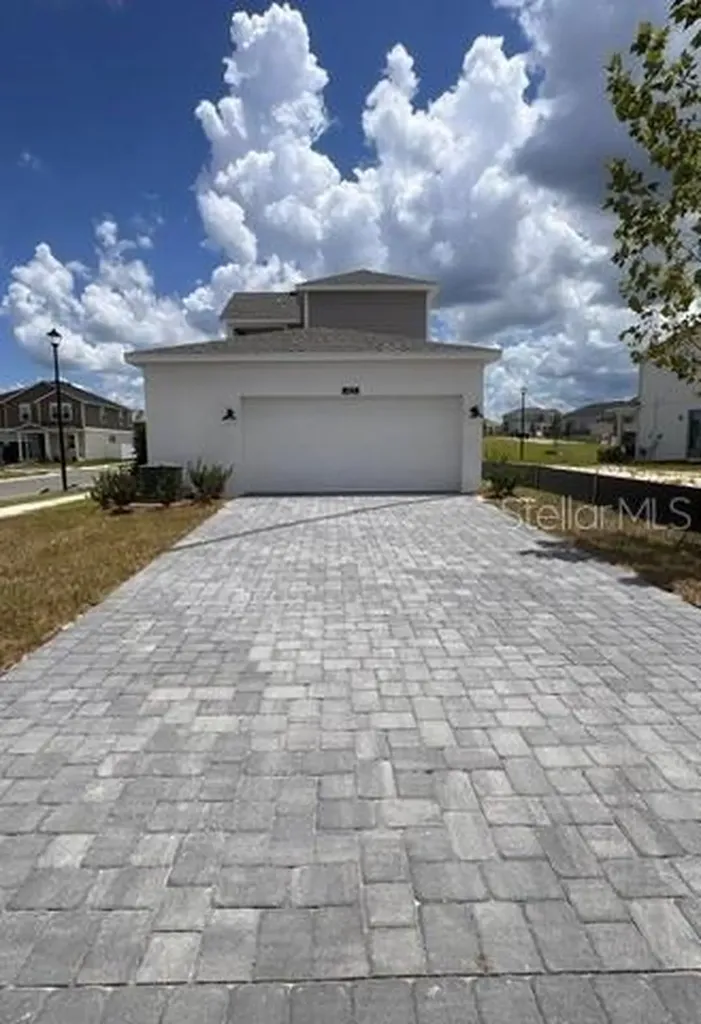 423 Oak Flat Alley Groveland FL 34736