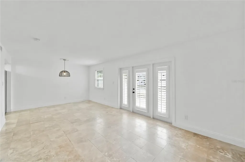 5070 Beach Drive SE St Petersburg FL 33705