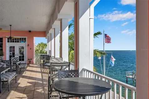 5070 Beach Drive SE St Petersburg FL 33705