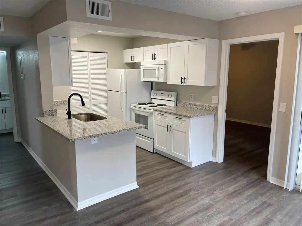 1027 S Hiawassee Road Orlando FL 32835