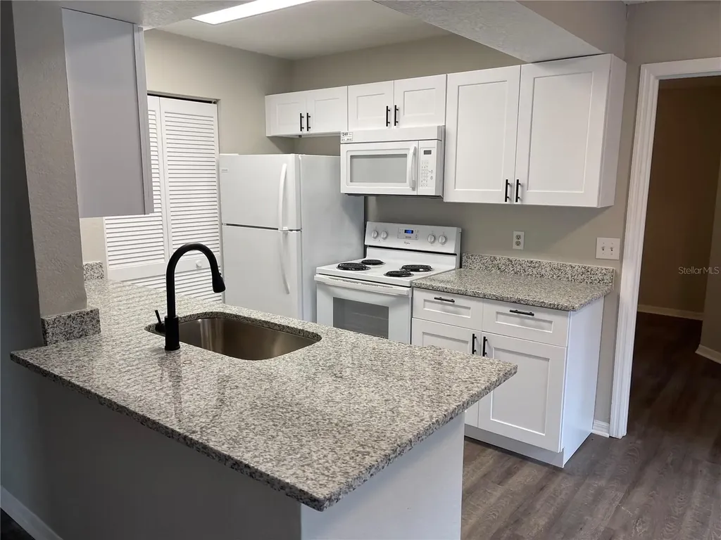 1027 S Hiawassee Road Orlando FL 32835