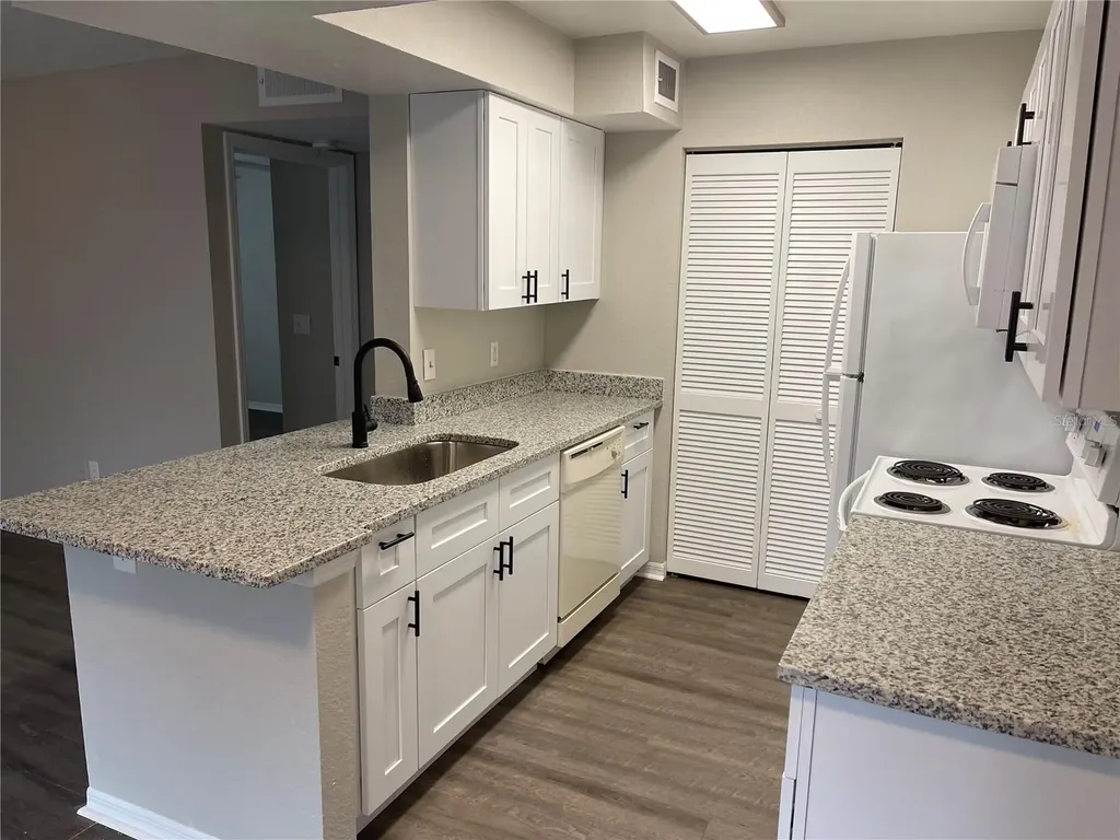 1027 S Hiawassee Road Orlando FL 32835