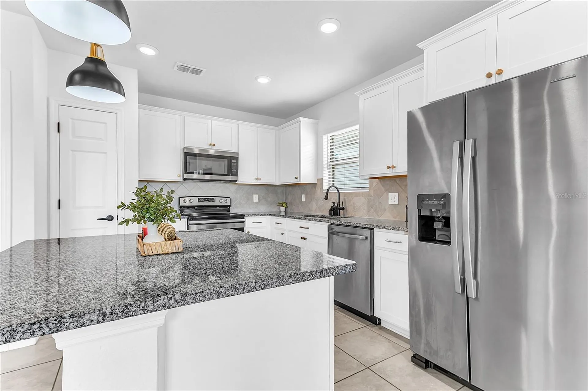 747 Citrus Isle Drive Davenport FL 33837