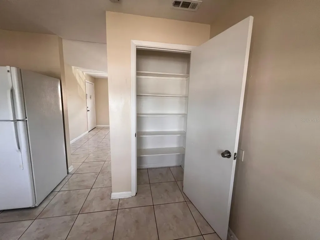 1665 W Oak Ridge Road Orlando FL 32809