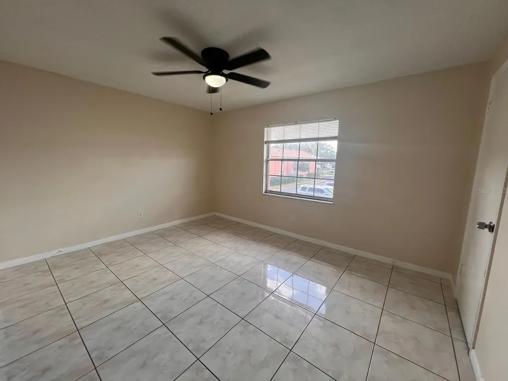 1665 W Oak Ridge Road Orlando FL 32809