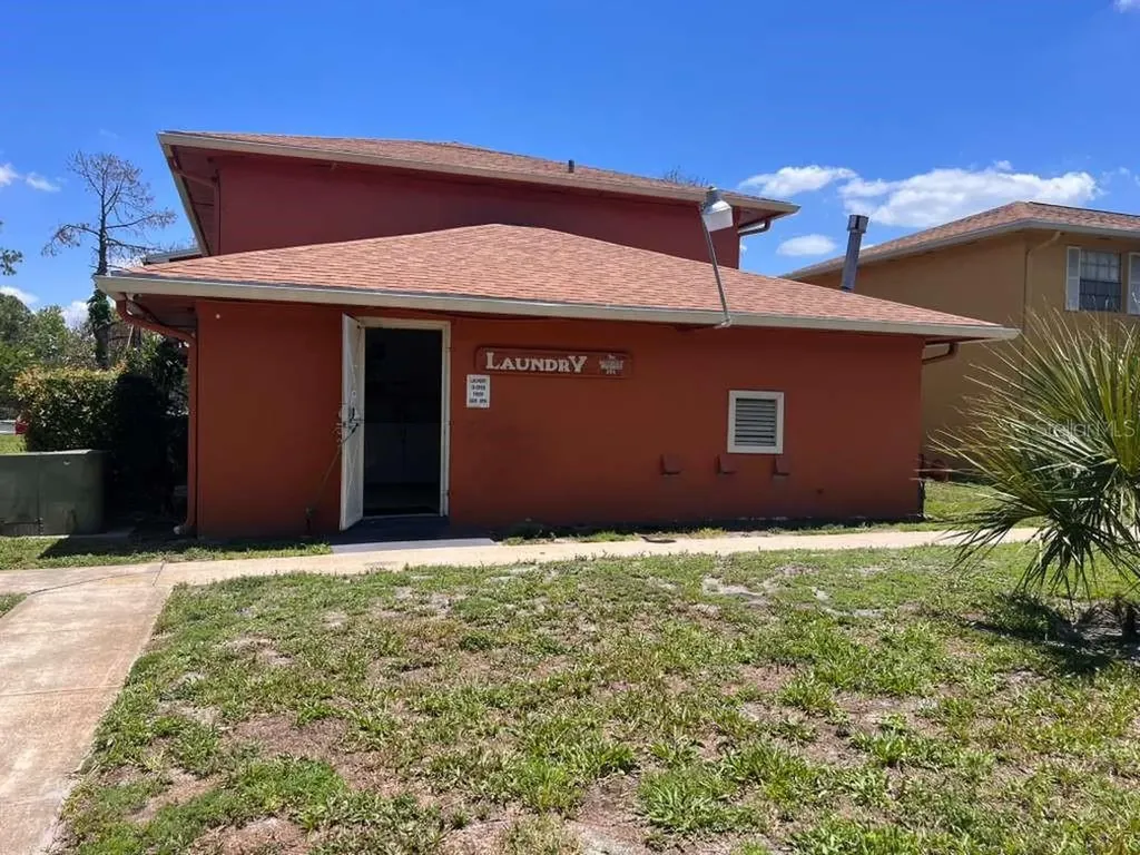 1665 W Oak Ridge Road Orlando FL 32809