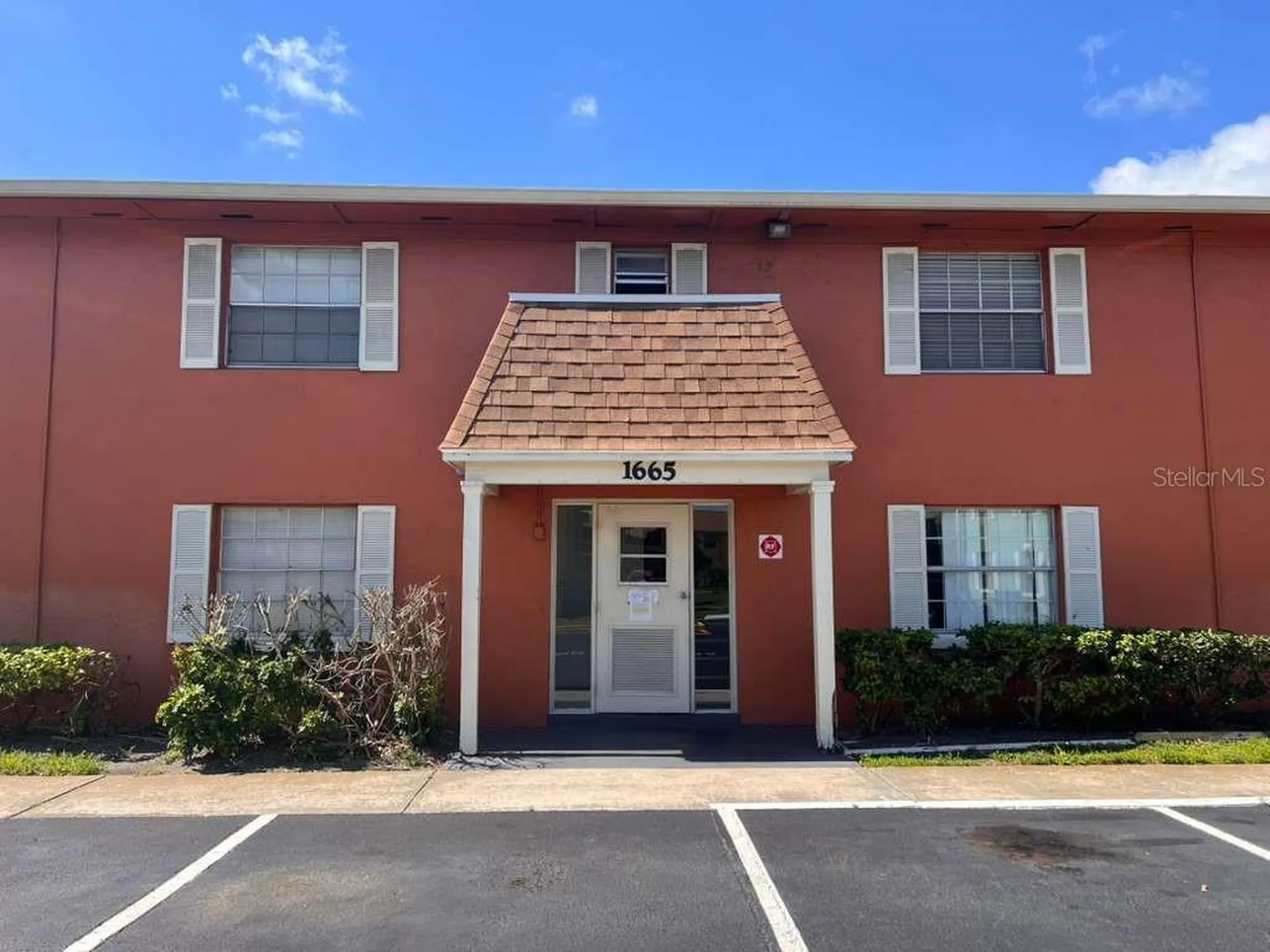 1665 W Oak Ridge Road Orlando FL 32809