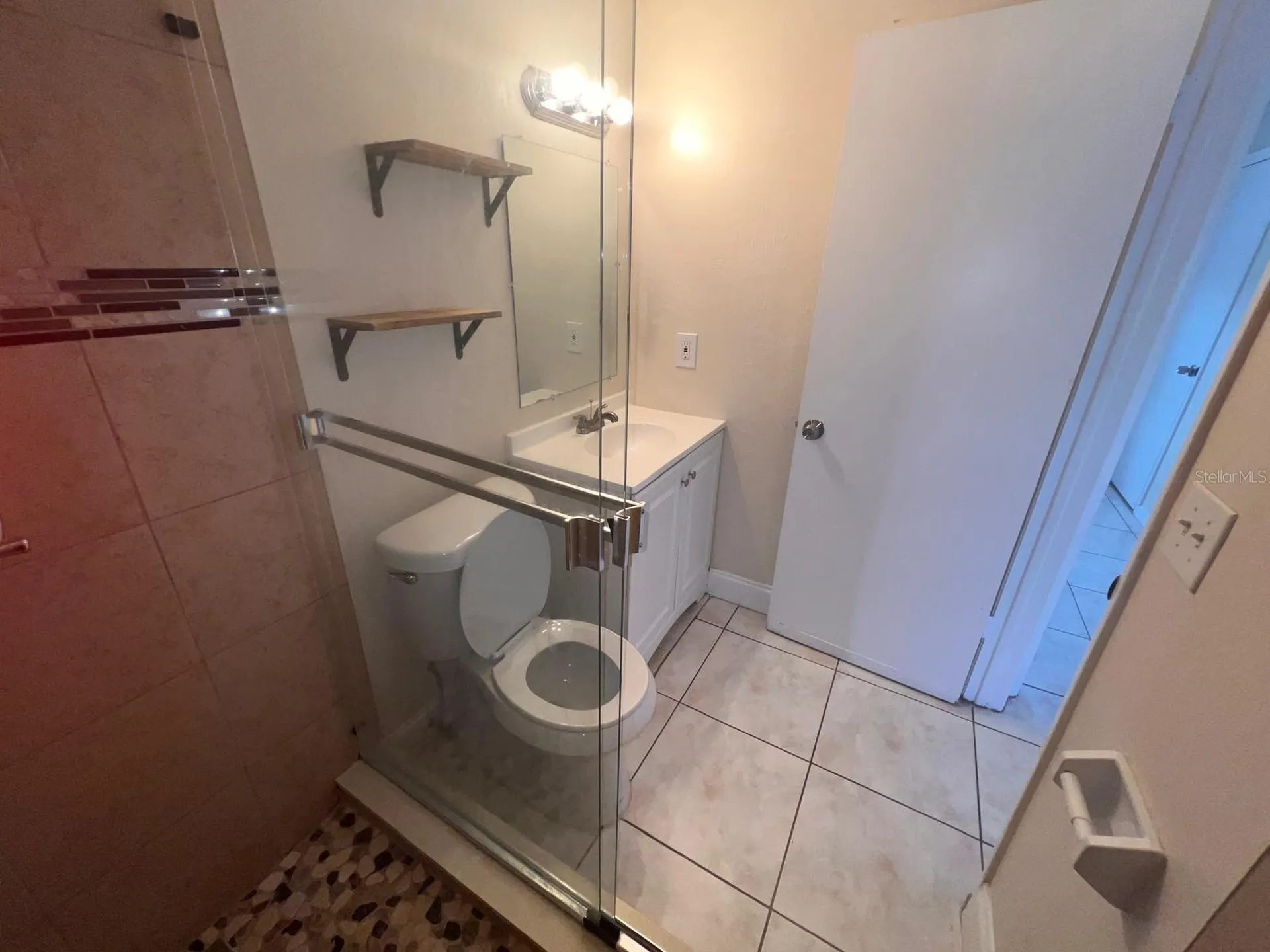 1665 W Oak Ridge Road Orlando FL 32809