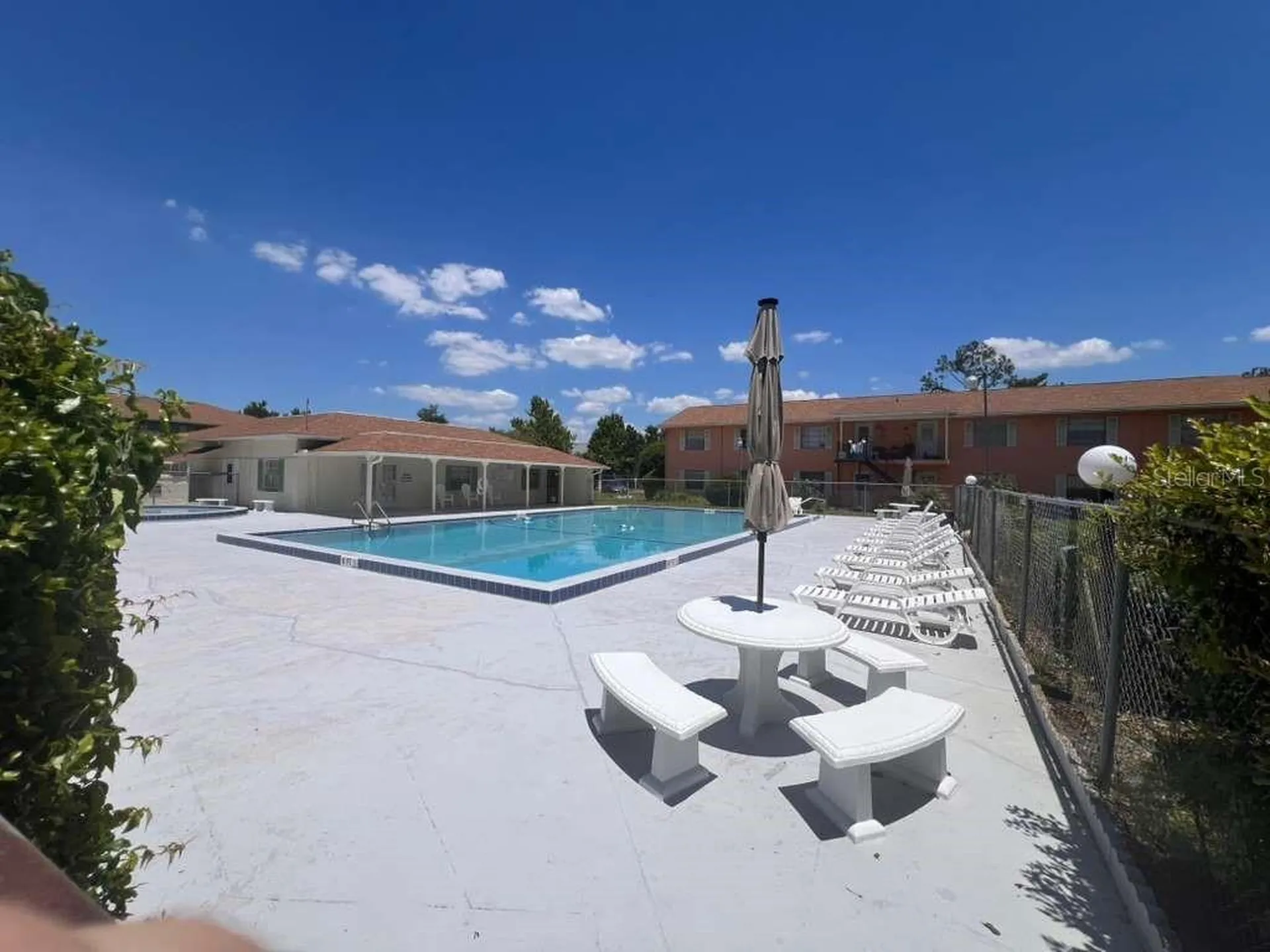 1665 W Oak Ridge Road Orlando FL 32809