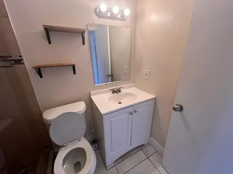 1665 W Oak Ridge Road Orlando FL 32809