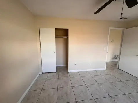 1665 W Oak Ridge Road Orlando FL 32809