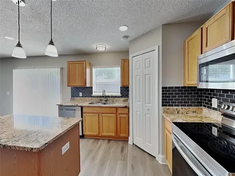 Spring Hill FL 34609