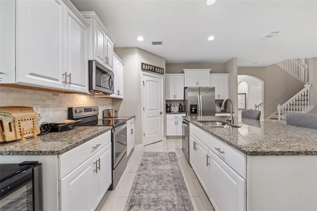 9360 Mclaren Alley Winter Garden FL 34787