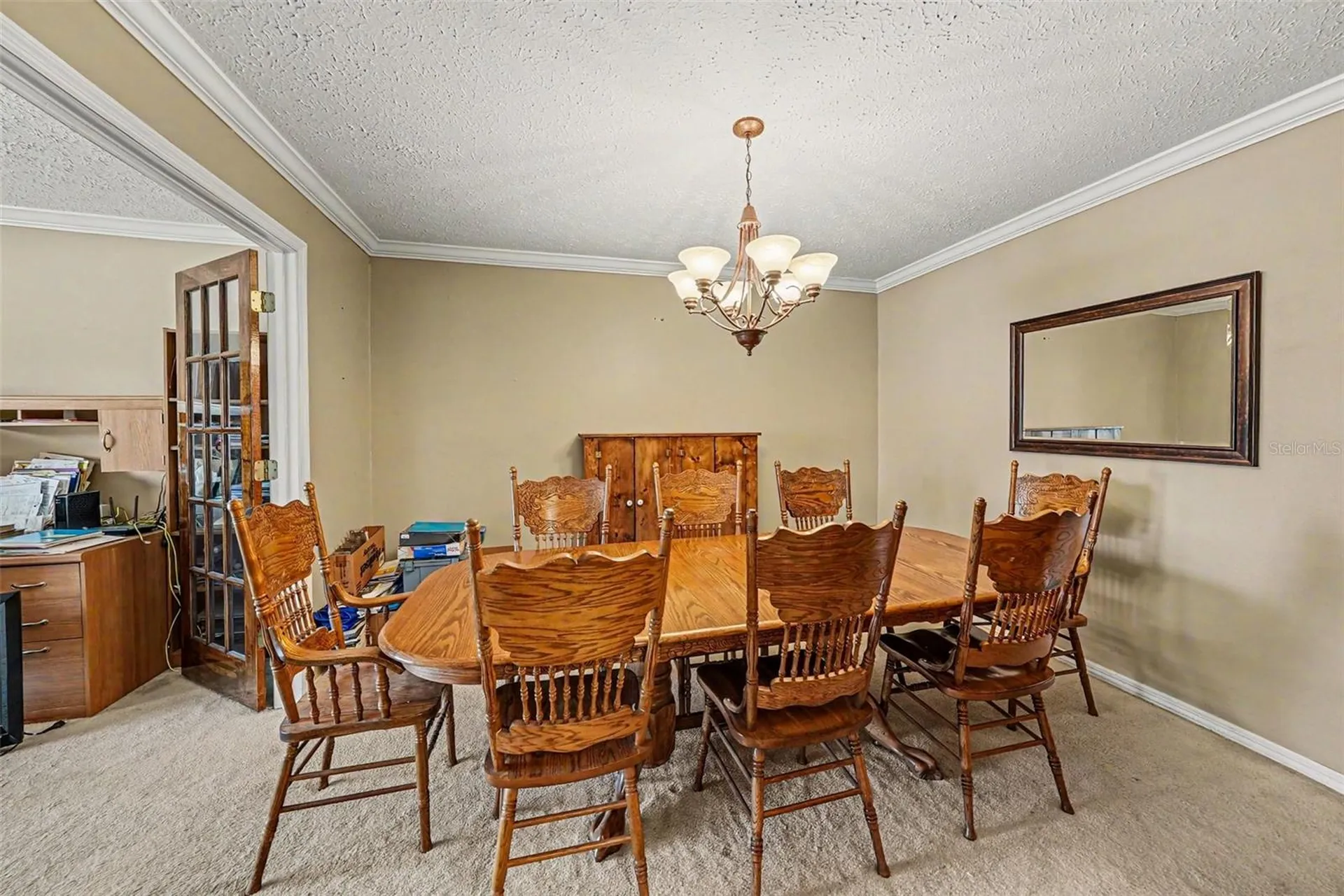 6612 Peachtree Drive Tampa FL 33617