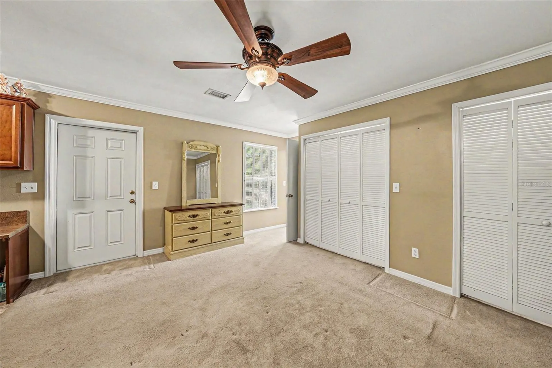 6612 Peachtree Drive Tampa FL 33617