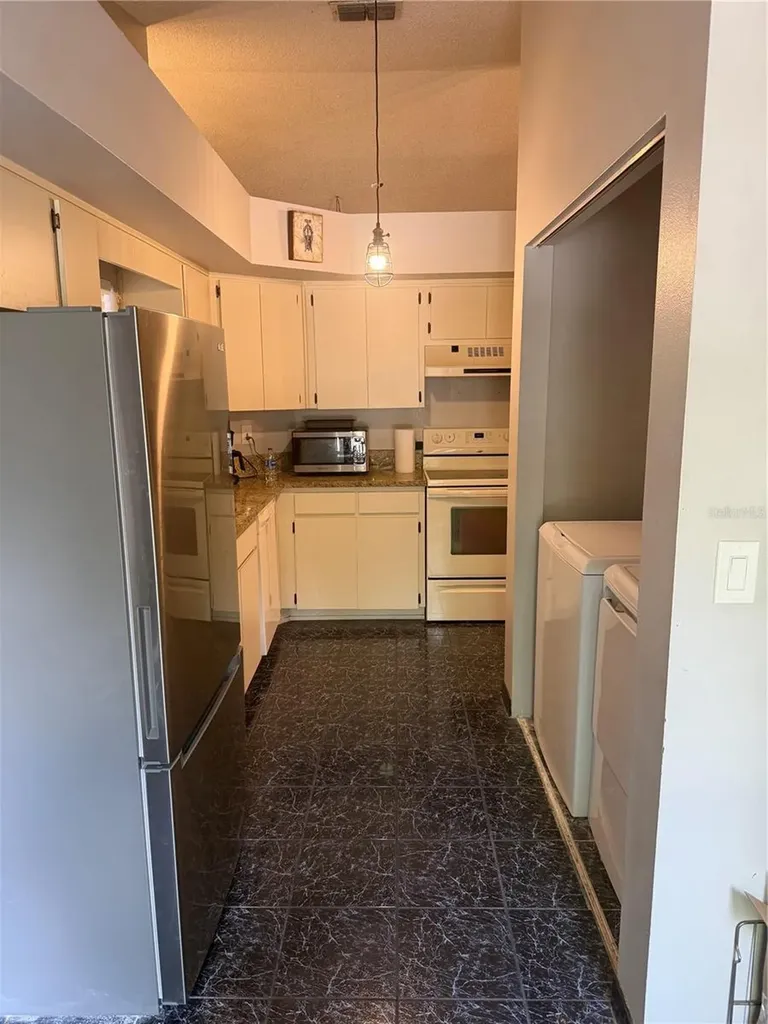 692 Bellingham Place Palm Harbor FL 34684