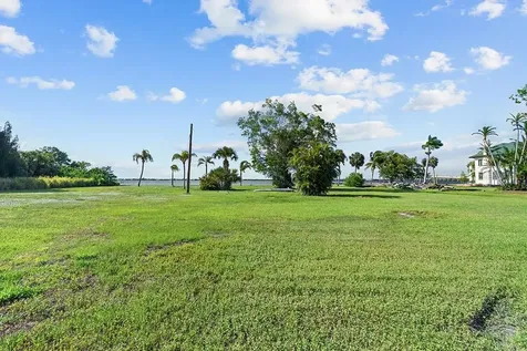 26014 Shore Drive Punta Gorda FL 33950