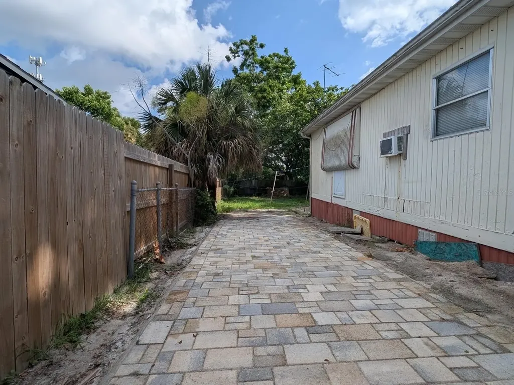 7101 Jeanne Avenue Hudson FL 34667