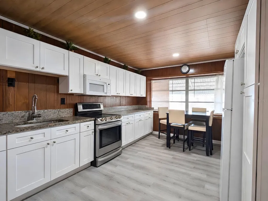 7101 Jeanne Avenue Hudson FL 34667