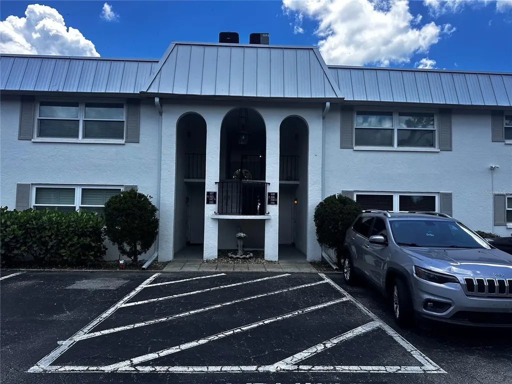 5800 Hollywood Boulevard Sarasota FL 34231