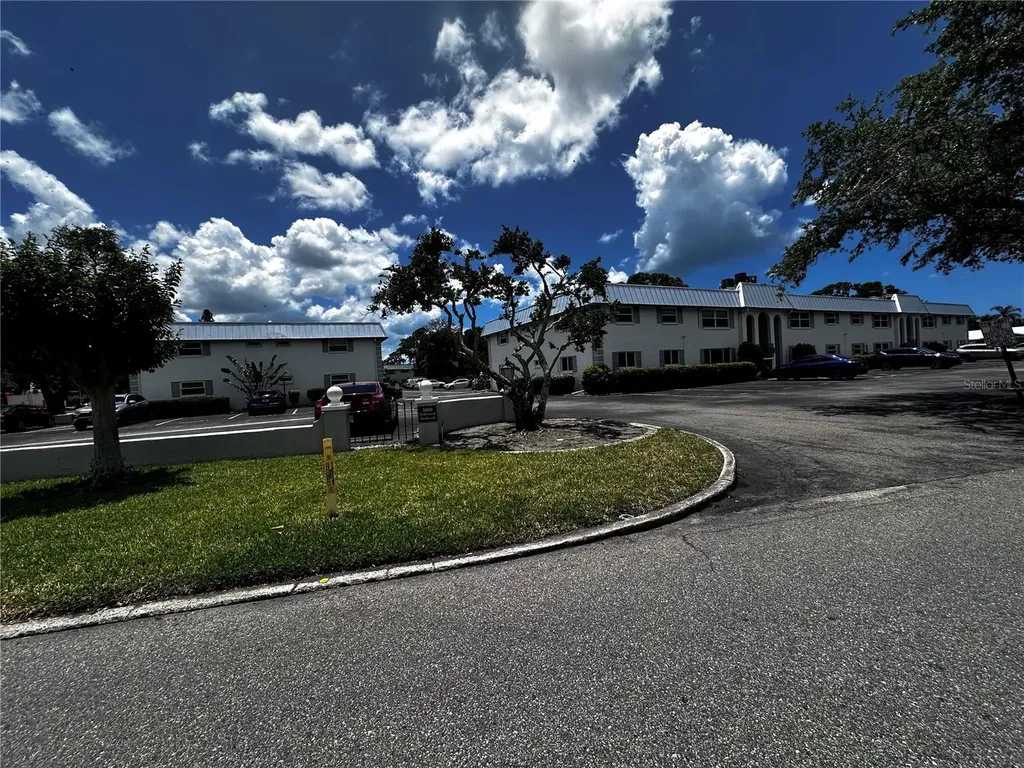 5800 Hollywood Boulevard Sarasota FL 34231
