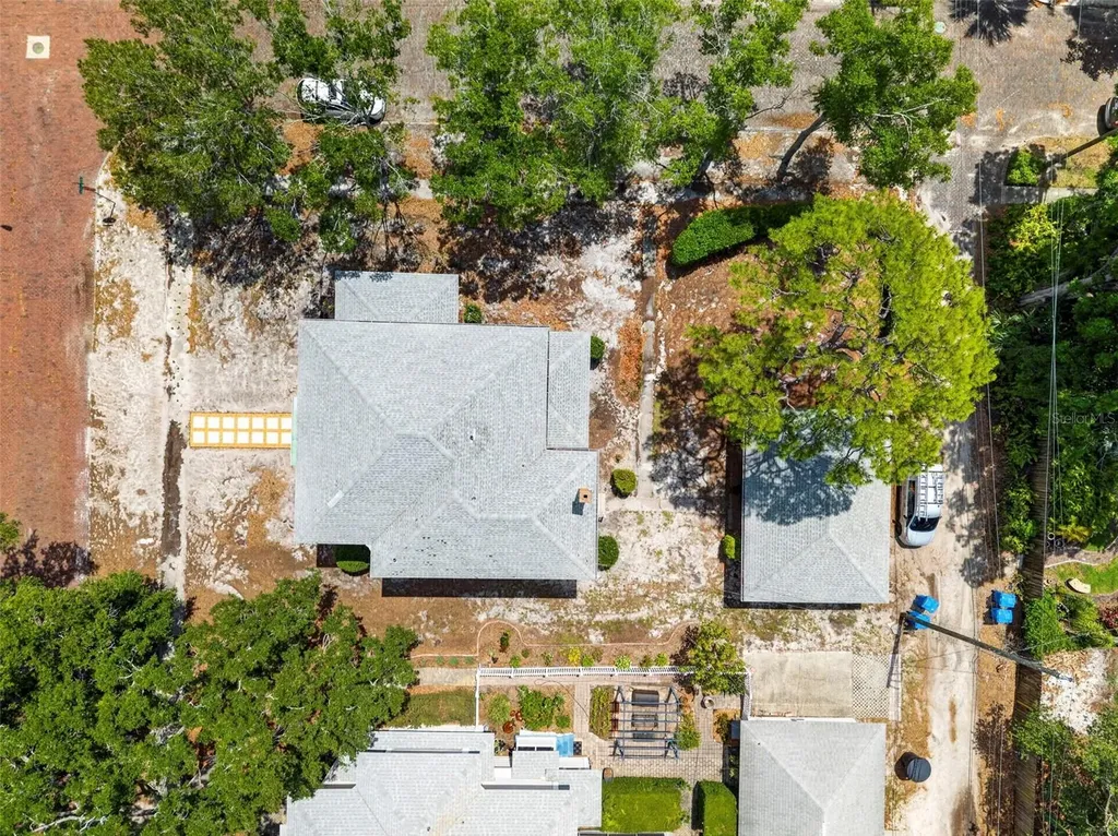7602 Dartmouth Avenue N St Petersburg FL 33710