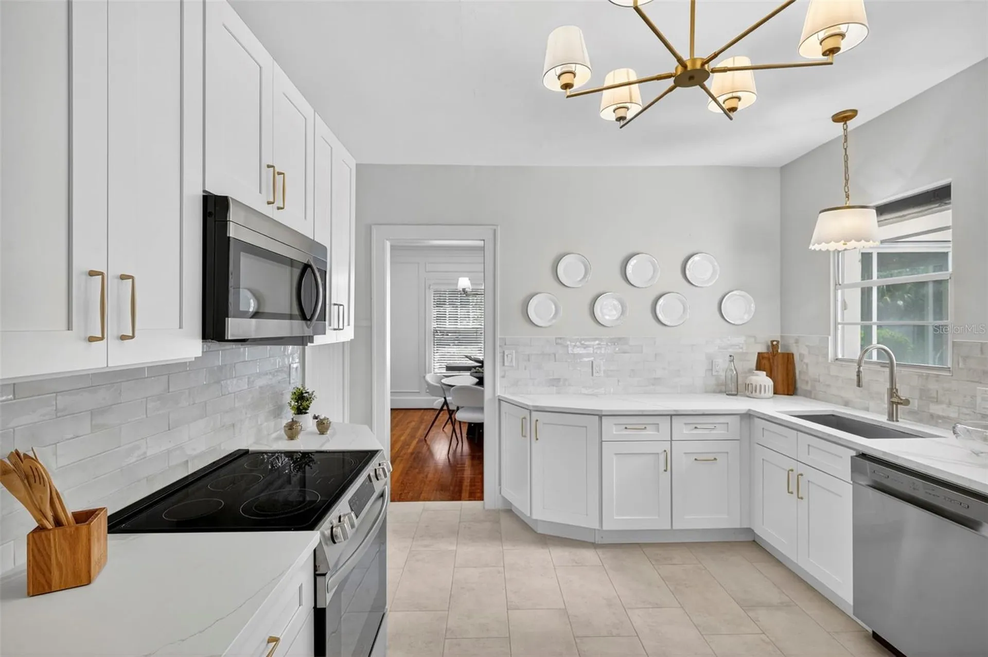 7602 Dartmouth Avenue N St Petersburg FL 33710