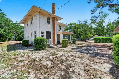 7602 Dartmouth Avenue N St Petersburg FL 33710