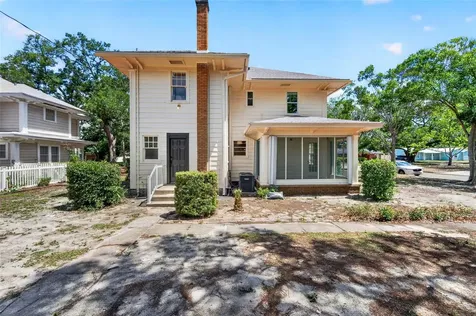 7602 Dartmouth Avenue N St Petersburg FL 33710