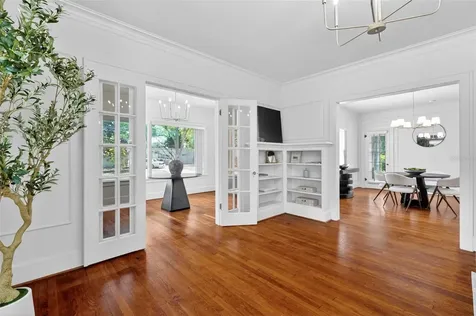 7602 Dartmouth Avenue N St Petersburg FL 33710