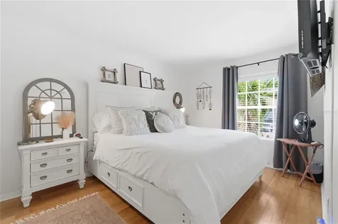 5162 Salmon Drive SE St Petersburg FL 33705