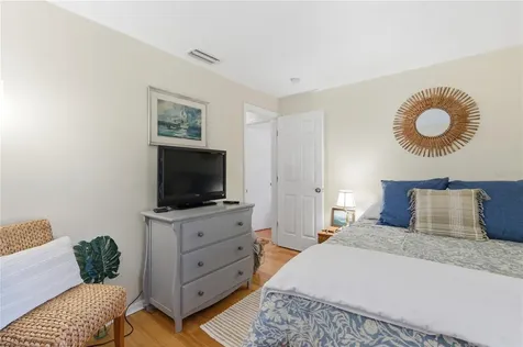 5162 Salmon Drive SE St Petersburg FL 33705