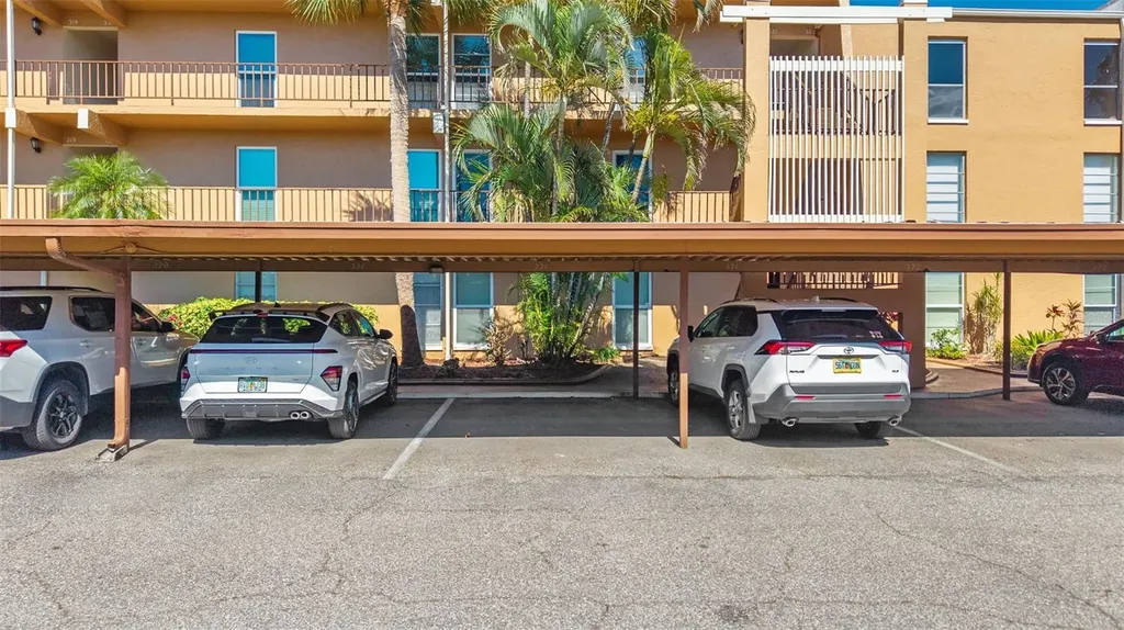 225 Country Club Drive Largo FL 33771