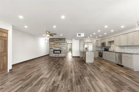 225 Country Club Drive Largo FL 33771