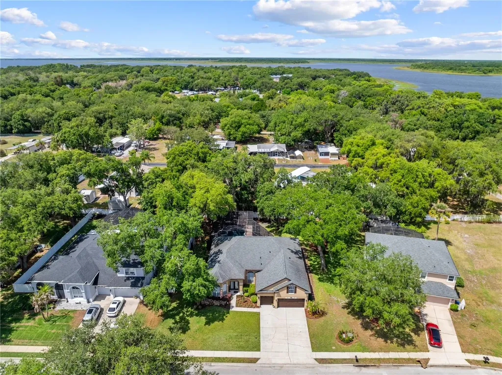 1648 Marina Lake Drive Kissimmee FL 34744