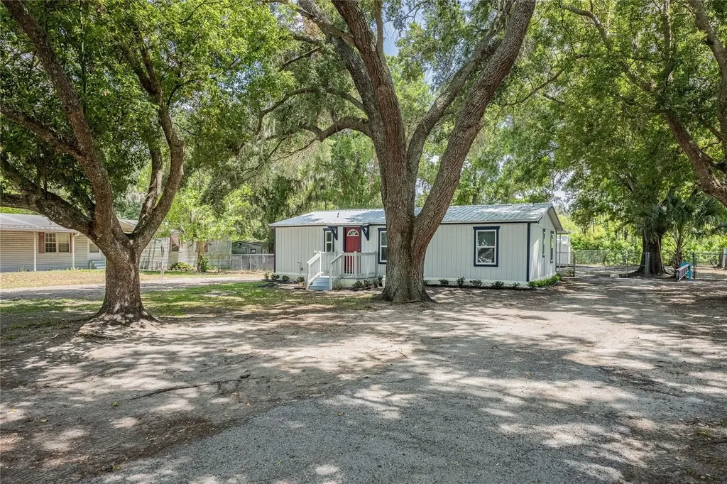 5220 Spring Creek Drive Lakeland FL 33811