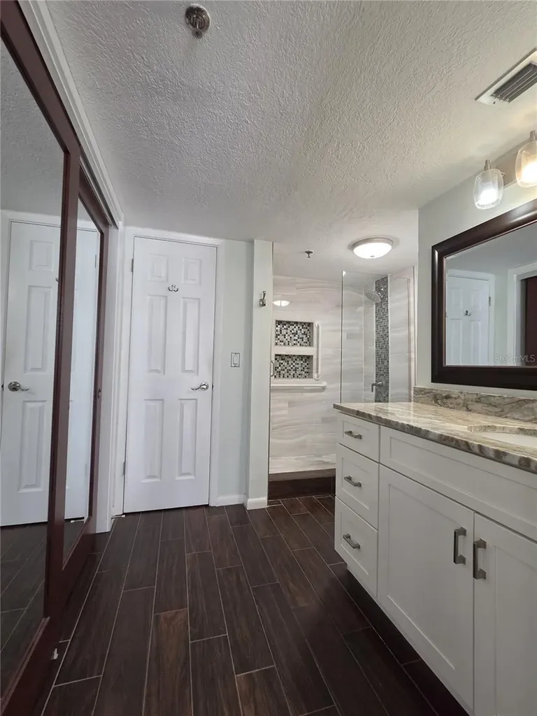 530 E Central Boulevard Orlando FL 32801