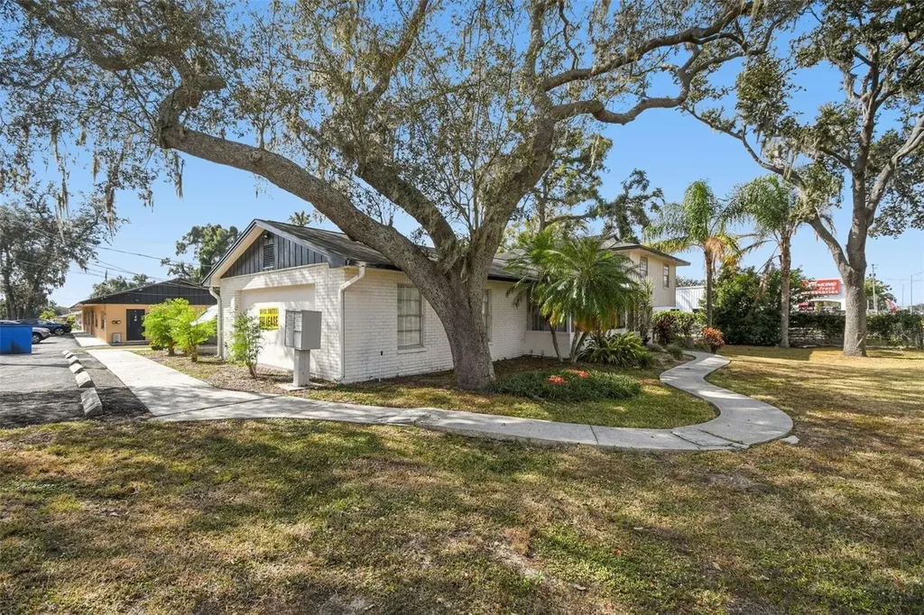 855 E Brandon Boulevard Brandon FL 33511