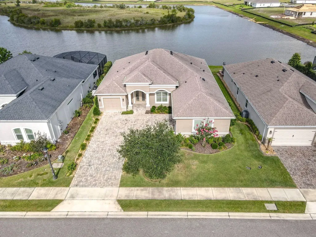 8461 Bridgeport Bay Circle Mount Dora FL 32757