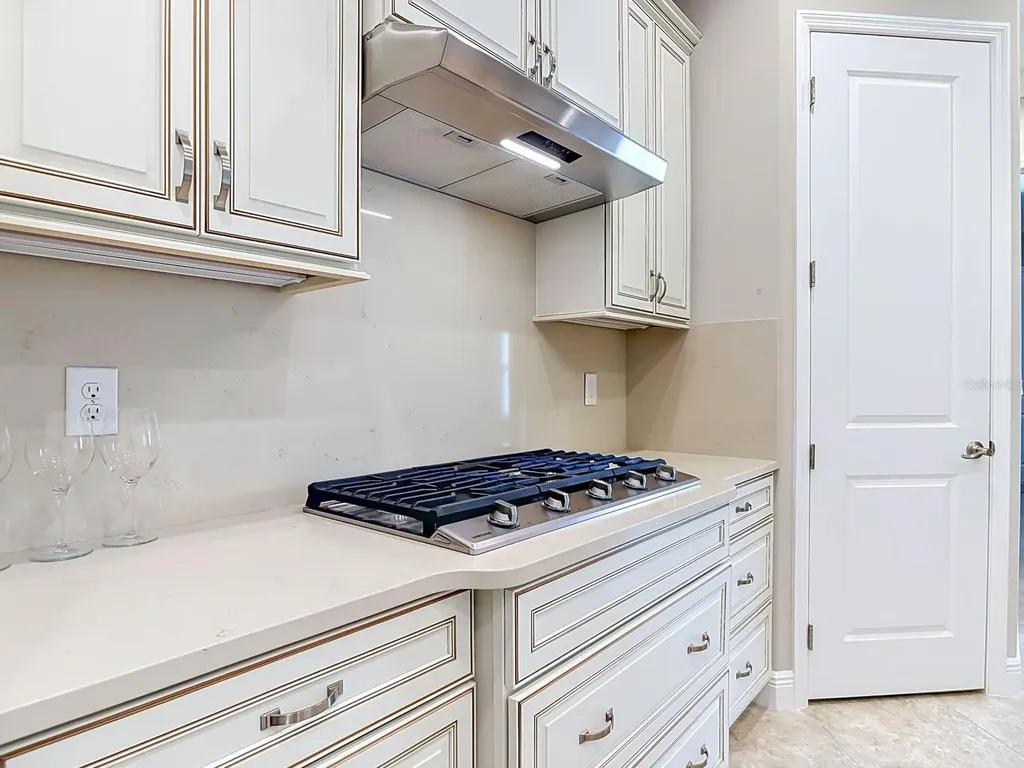 8461 Bridgeport Bay Circle Mount Dora FL 32757