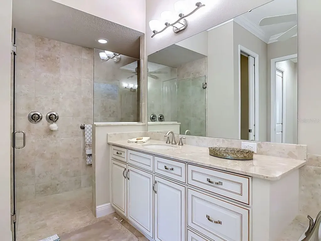 8461 Bridgeport Bay Circle Mount Dora FL 32757