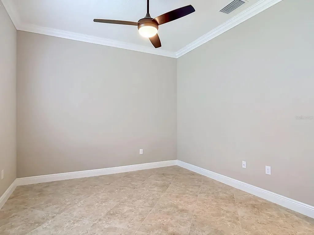 8461 Bridgeport Bay Circle Mount Dora FL 32757