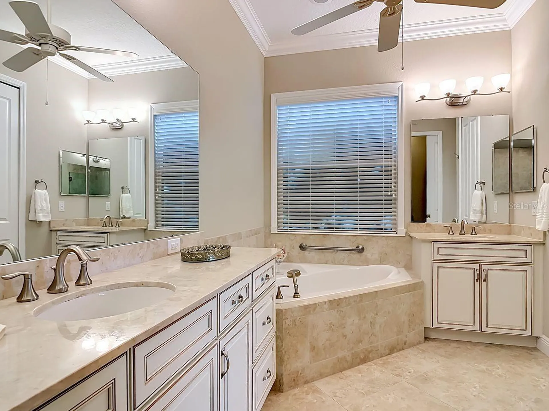 8461 Bridgeport Bay Circle Mount Dora FL 32757