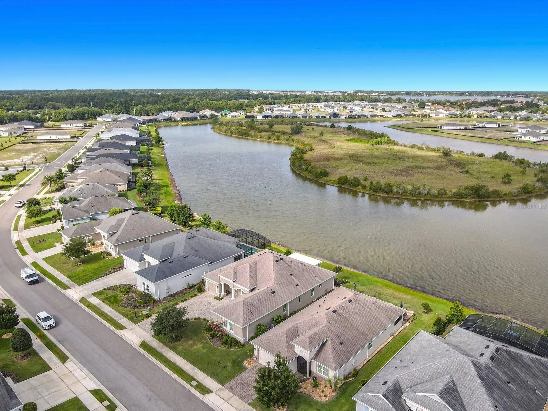 8461 Bridgeport Bay Circle Mount Dora FL 32757