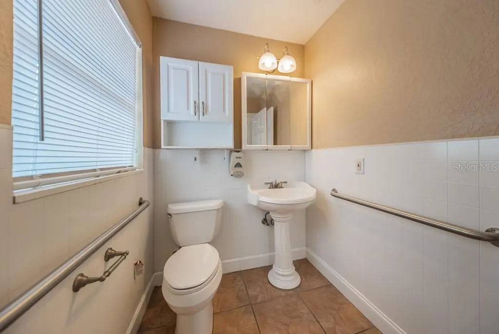 410 S Aurora Clearwater FL 33765