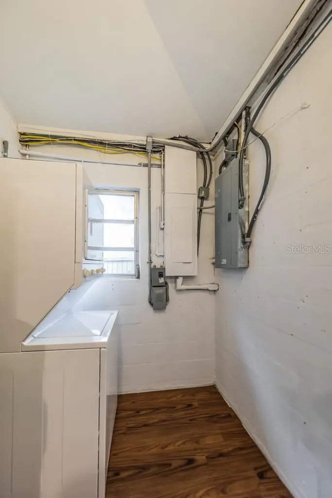 410 S Aurora Clearwater FL 33765