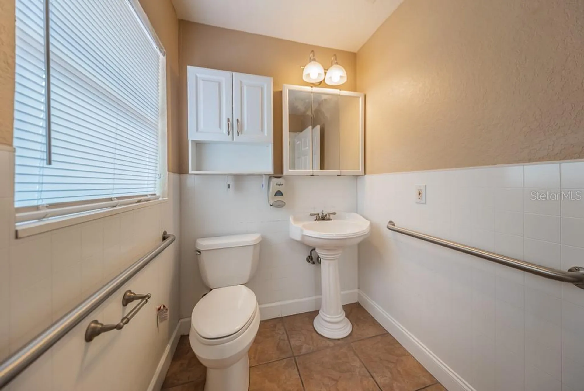 410 S Aurora Clearwater FL 33765