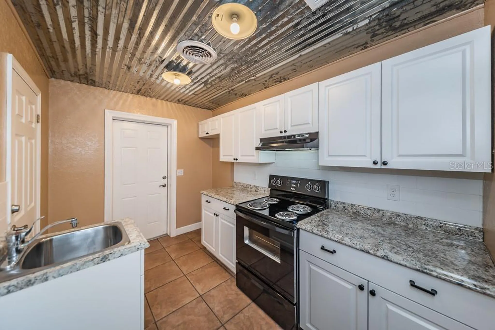 410 S Aurora Clearwater FL 33765