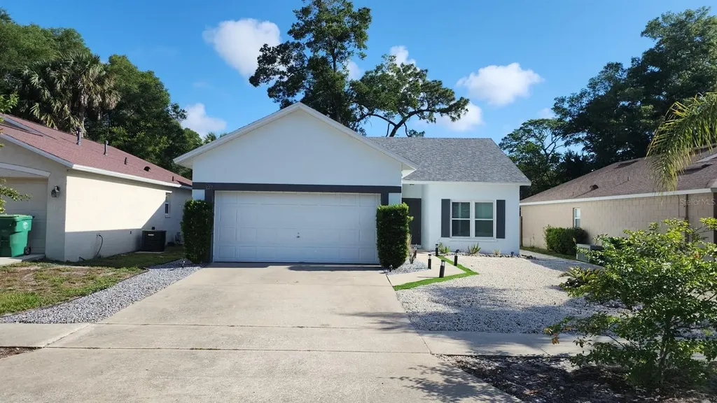 327 Heritage Estates Lane Deland FL 32720