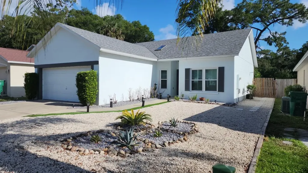 327 Heritage Estates Lane Deland FL 32720